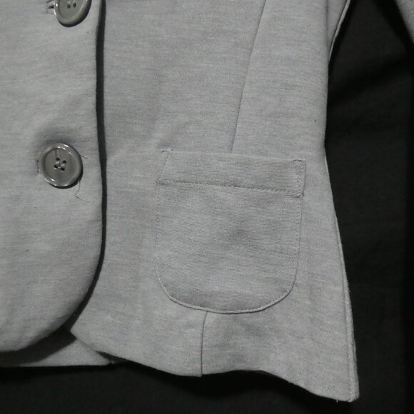 H&M | 7-8 years | Grey Dress Jacket | Button-Up Front | Pink Flower and Bow - Picture 8 of 15